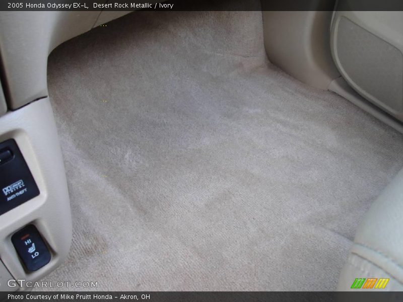 Desert Rock Metallic / Ivory 2005 Honda Odyssey EX-L