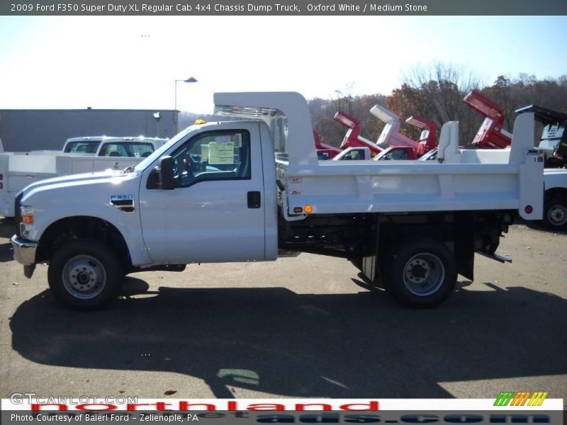 Oxford White / Medium Stone 2009 Ford F350 Super Duty XL Regular Cab 4x4 Chassis Dump Truck