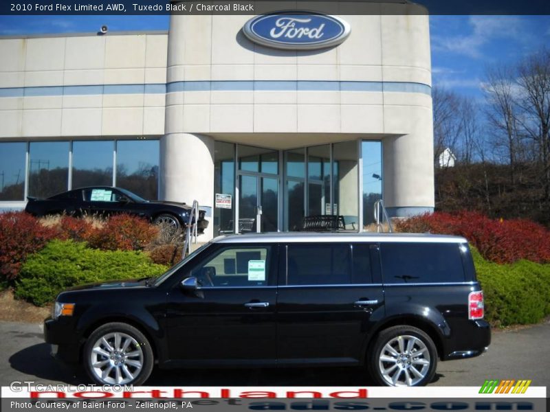 Tuxedo Black / Charcoal Black 2010 Ford Flex Limited AWD