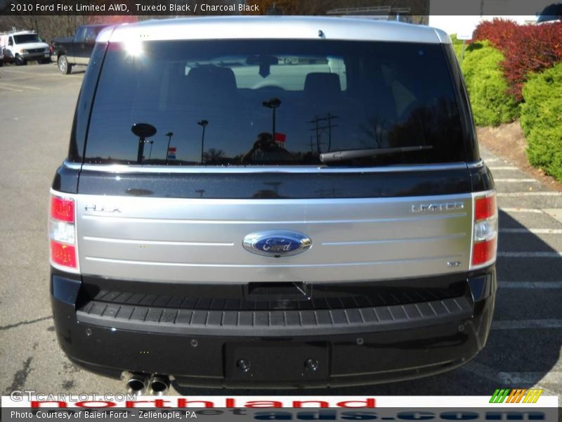Tuxedo Black / Charcoal Black 2010 Ford Flex Limited AWD