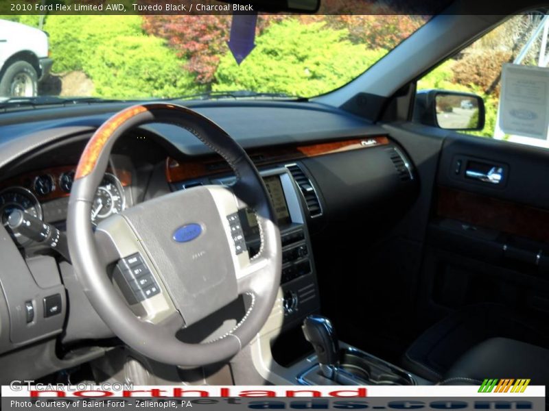 Tuxedo Black / Charcoal Black 2010 Ford Flex Limited AWD