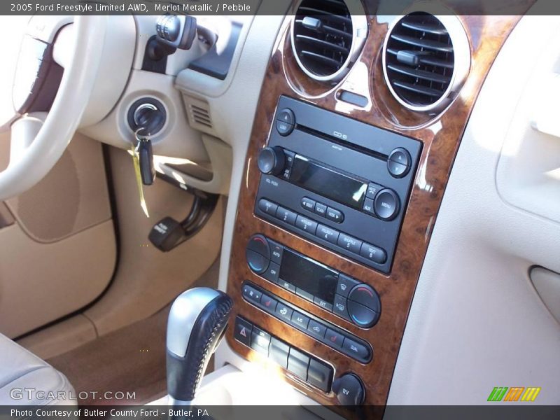 Merlot Metallic / Pebble 2005 Ford Freestyle Limited AWD