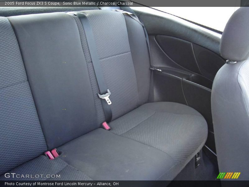 Sonic Blue Metallic / Charcoal/Charcoal 2005 Ford Focus ZX3 S Coupe