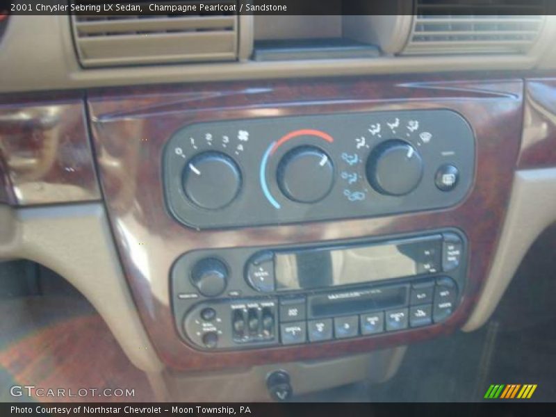 Champagne Pearlcoat / Sandstone 2001 Chrysler Sebring LX Sedan