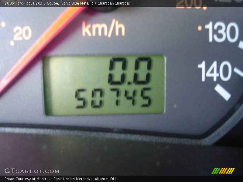 Sonic Blue Metallic / Charcoal/Charcoal 2005 Ford Focus ZX3 S Coupe