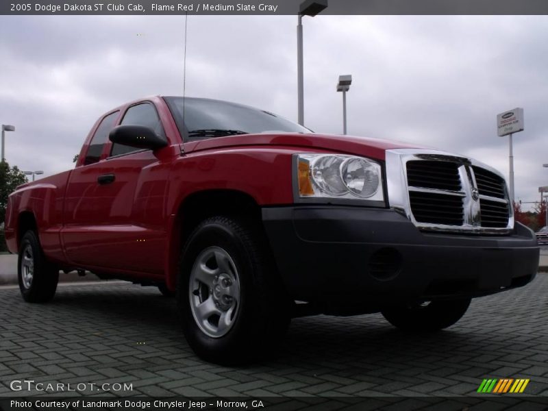 Flame Red / Medium Slate Gray 2005 Dodge Dakota ST Club Cab