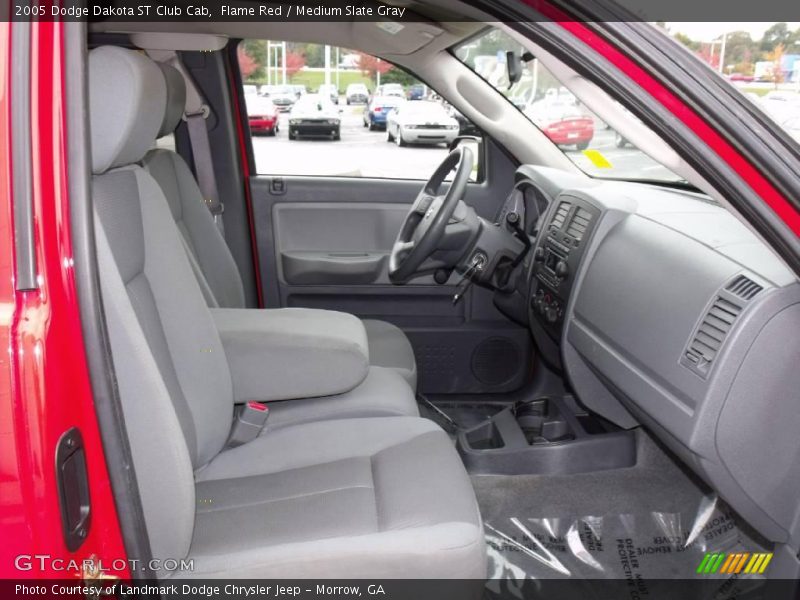 Flame Red / Medium Slate Gray 2005 Dodge Dakota ST Club Cab