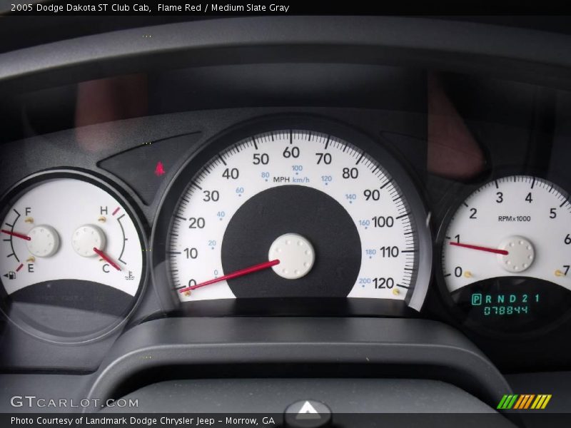Flame Red / Medium Slate Gray 2005 Dodge Dakota ST Club Cab