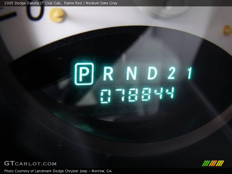 Flame Red / Medium Slate Gray 2005 Dodge Dakota ST Club Cab