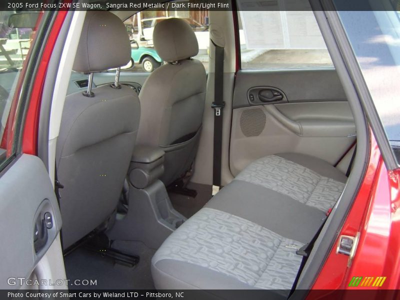 Sangria Red Metallic / Dark Flint/Light Flint 2005 Ford Focus ZXW SE Wagon