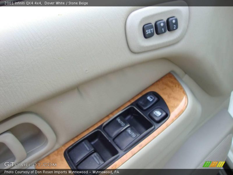 Dover White / Stone Beige 2001 Infiniti QX4 4x4
