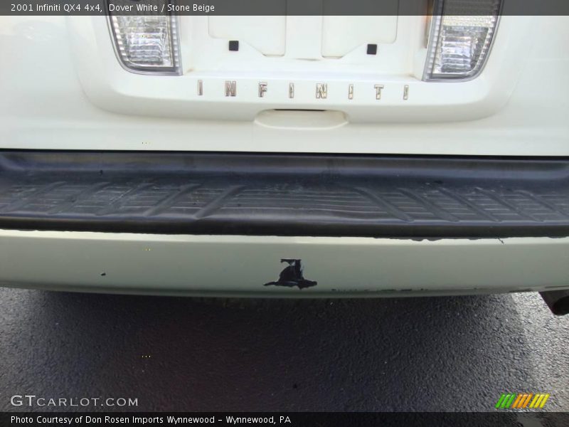 Dover White / Stone Beige 2001 Infiniti QX4 4x4