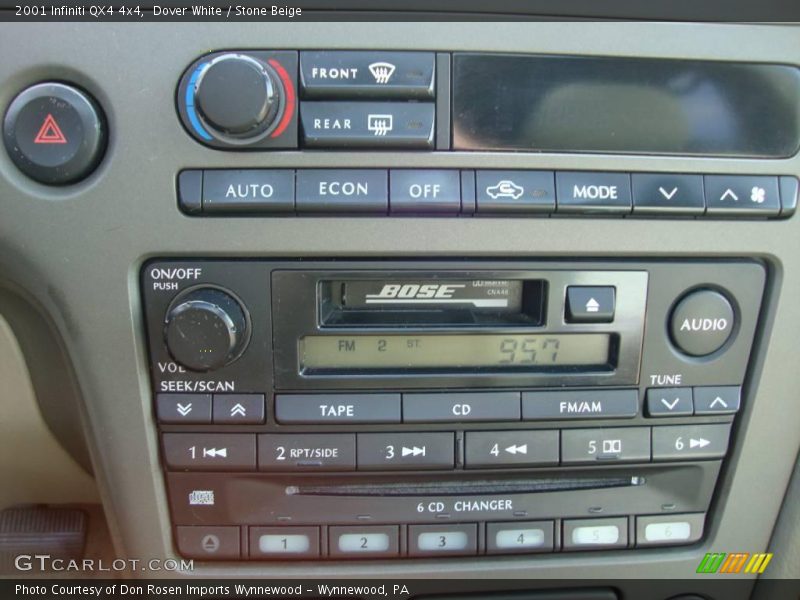 Dover White / Stone Beige 2001 Infiniti QX4 4x4