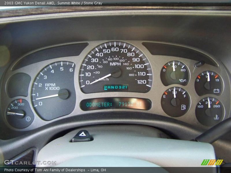 Summit White / Stone Gray 2003 GMC Yukon Denali AWD