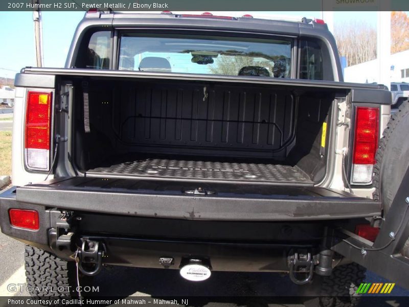 Pewter Metallic / Ebony Black 2007 Hummer H2 SUT