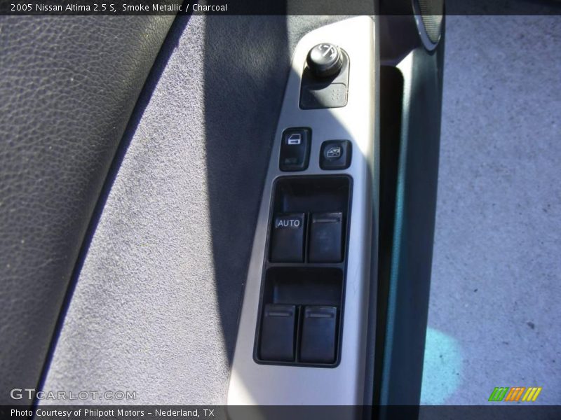 Smoke Metallic / Charcoal 2005 Nissan Altima 2.5 S