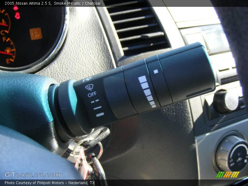 Smoke Metallic / Charcoal 2005 Nissan Altima 2.5 S