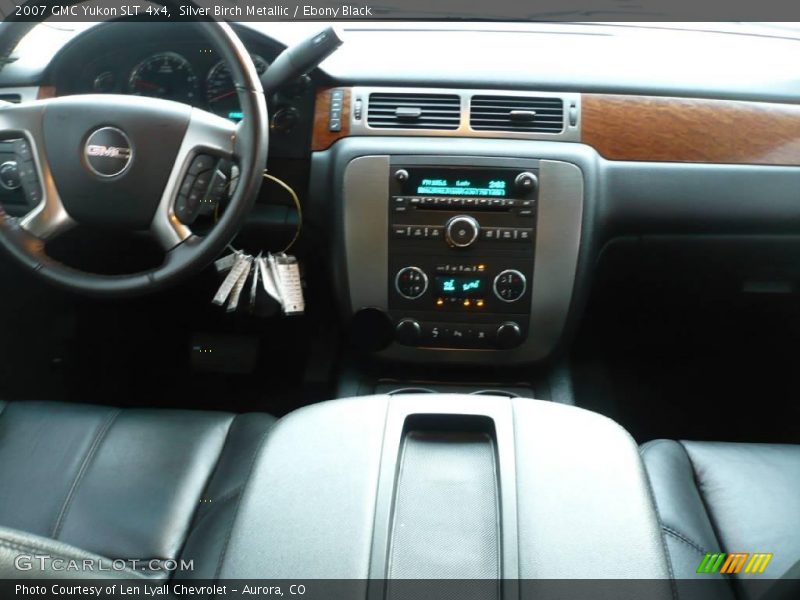 Silver Birch Metallic / Ebony Black 2007 GMC Yukon SLT 4x4