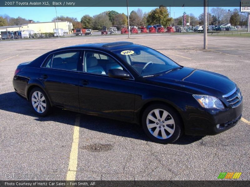 Black / Ivory 2007 Toyota Avalon XLS