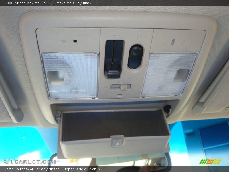 Smoke Metallic / Black 2006 Nissan Maxima 3.5 SE