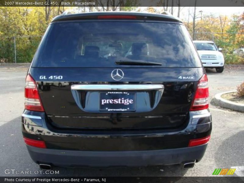 Black / Macadamia 2007 Mercedes-Benz GL 450