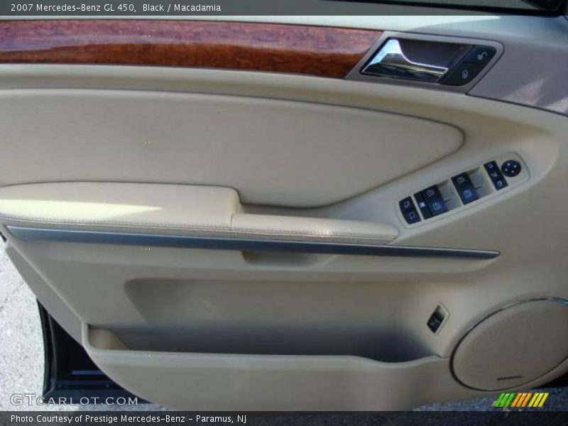 Black / Macadamia 2007 Mercedes-Benz GL 450