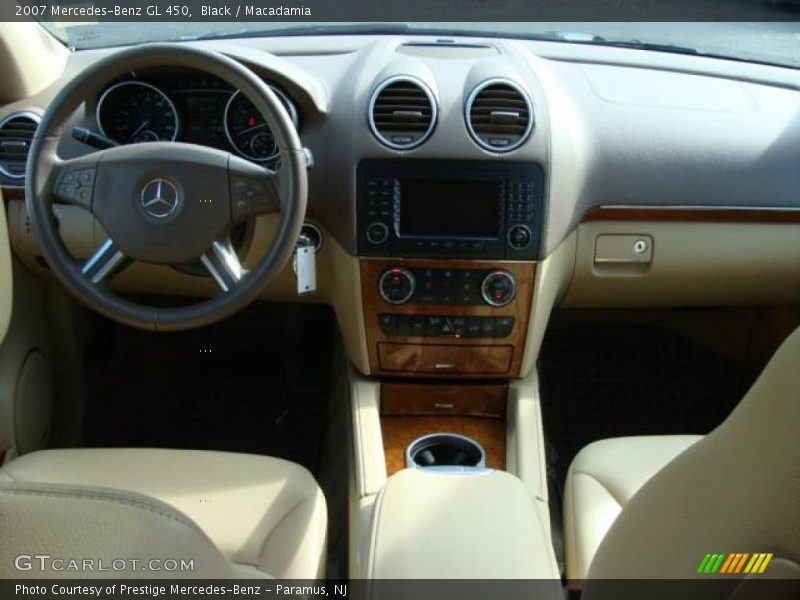 Black / Macadamia 2007 Mercedes-Benz GL 450