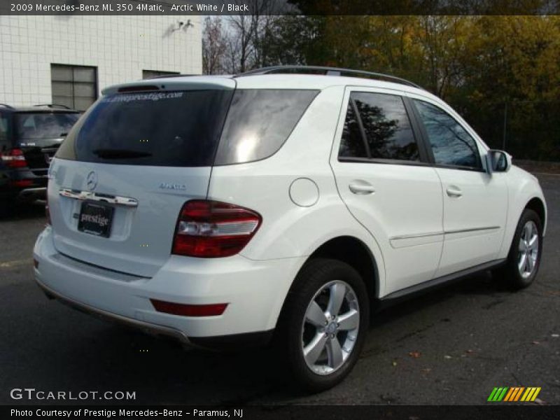 Arctic White / Black 2009 Mercedes-Benz ML 350 4Matic