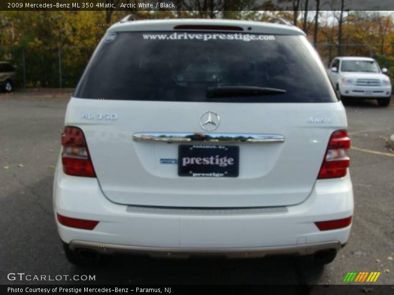 Arctic White / Black 2009 Mercedes-Benz ML 350 4Matic