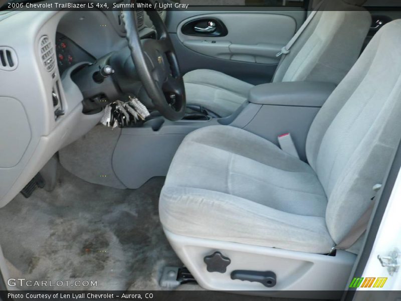 Summit White / Light Gray 2006 Chevrolet TrailBlazer LS 4x4