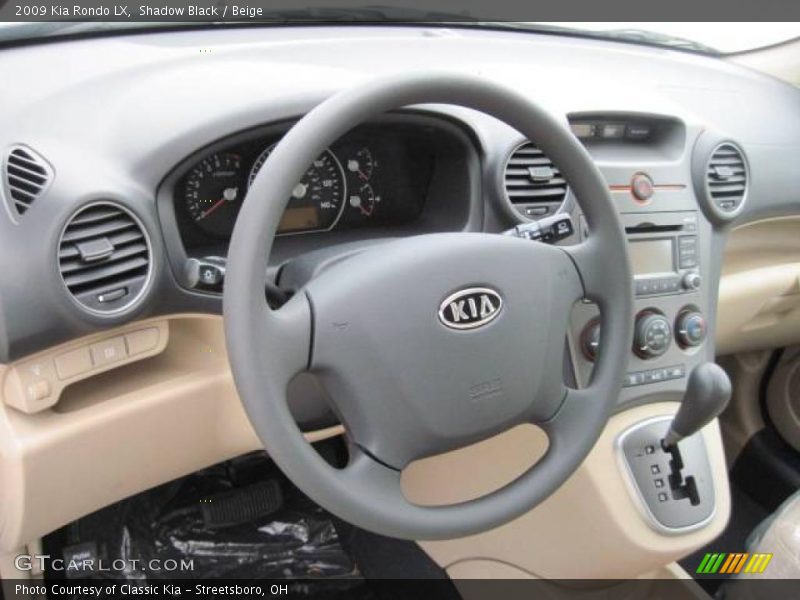 Shadow Black / Beige 2009 Kia Rondo LX