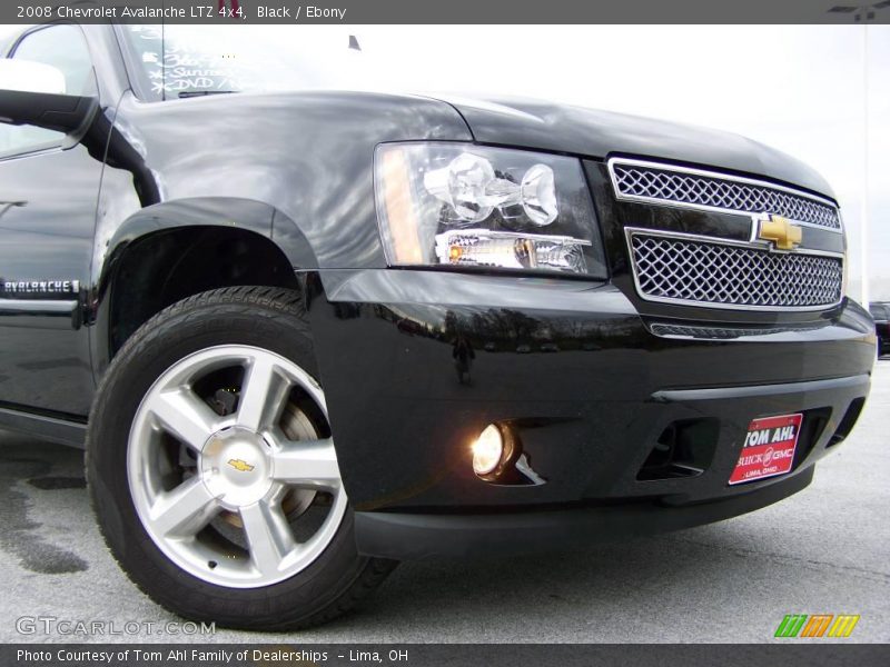 Black / Ebony 2008 Chevrolet Avalanche LTZ 4x4
