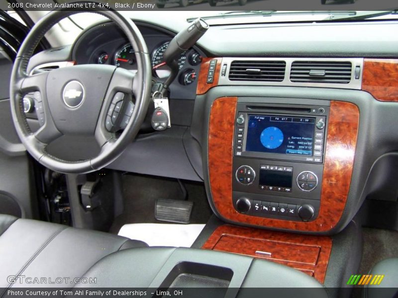 Black / Ebony 2008 Chevrolet Avalanche LTZ 4x4