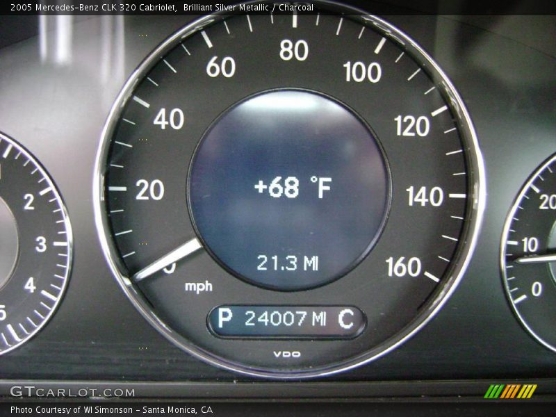 Brilliant Silver Metallic / Charcoal 2005 Mercedes-Benz CLK 320 Cabriolet