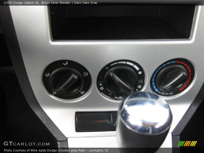 Bright Silver Metallic / Dark Slate Gray 2008 Dodge Caliber SE