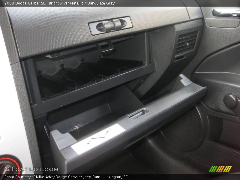 Bright Silver Metallic / Dark Slate Gray 2008 Dodge Caliber SE