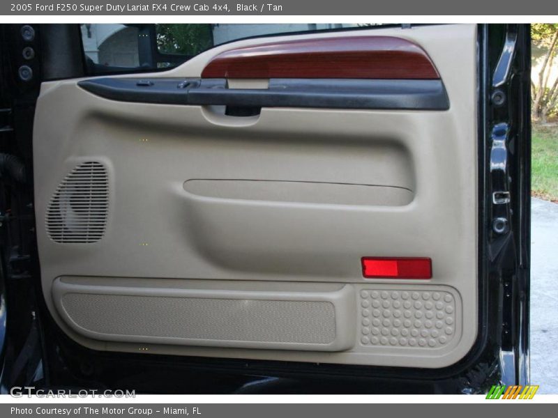 Black / Tan 2005 Ford F250 Super Duty Lariat FX4 Crew Cab 4x4