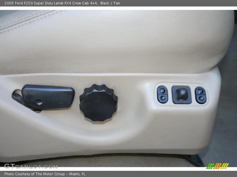 Black / Tan 2005 Ford F250 Super Duty Lariat FX4 Crew Cab 4x4