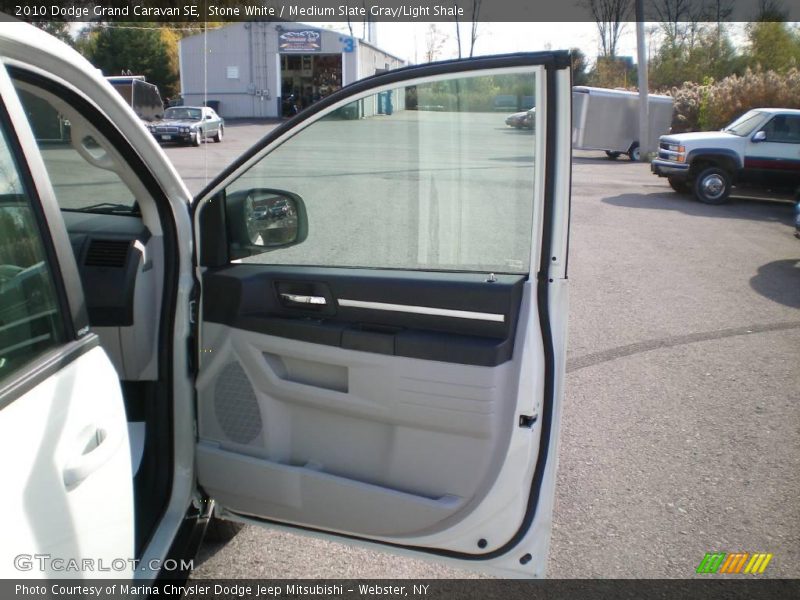 Stone White / Medium Slate Gray/Light Shale 2010 Dodge Grand Caravan SE