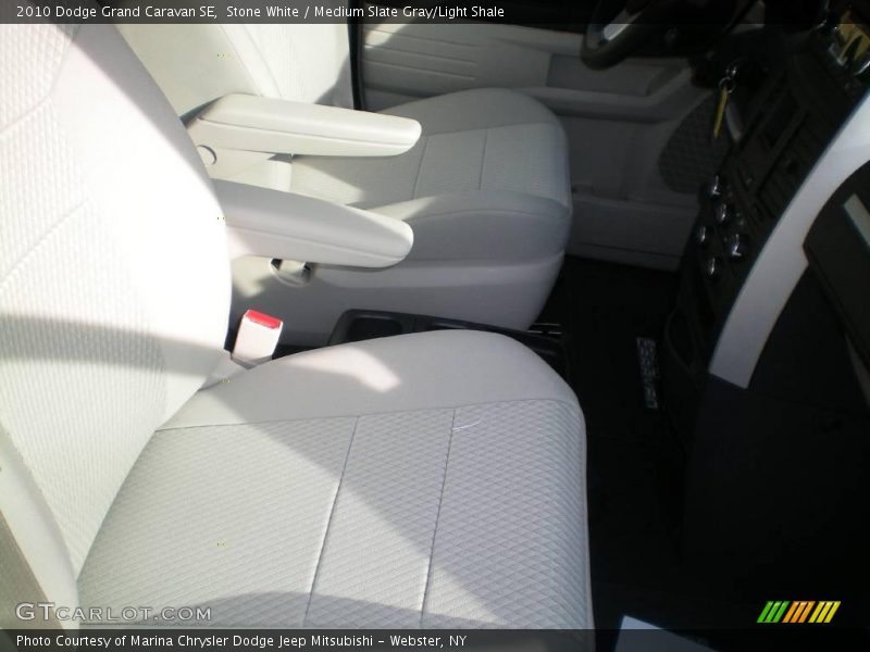 Stone White / Medium Slate Gray/Light Shale 2010 Dodge Grand Caravan SE