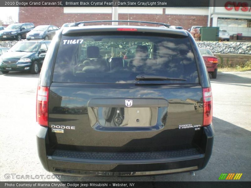 Brilliant Black Crystal Pearl / Dark Slate Gray/Light Shale 2010 Dodge Grand Caravan SE