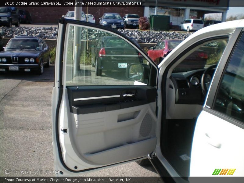 Stone White / Medium Slate Gray/Light Shale 2010 Dodge Grand Caravan SE