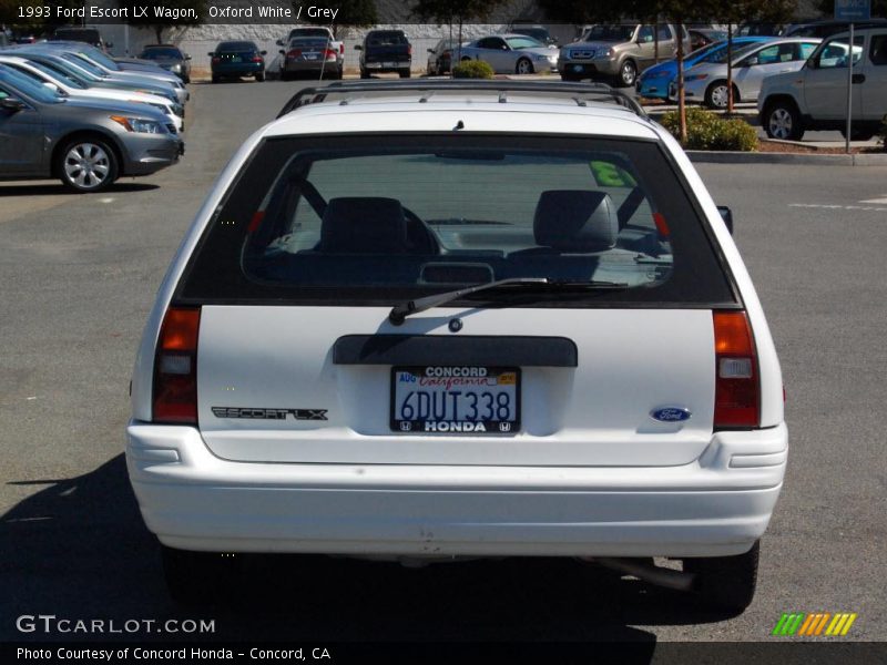 Oxford White / Grey 1993 Ford Escort LX Wagon