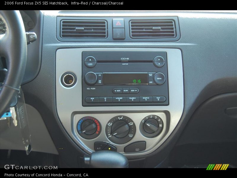 Infra-Red / Charcoal/Charcoal 2006 Ford Focus ZX5 SES Hatchback