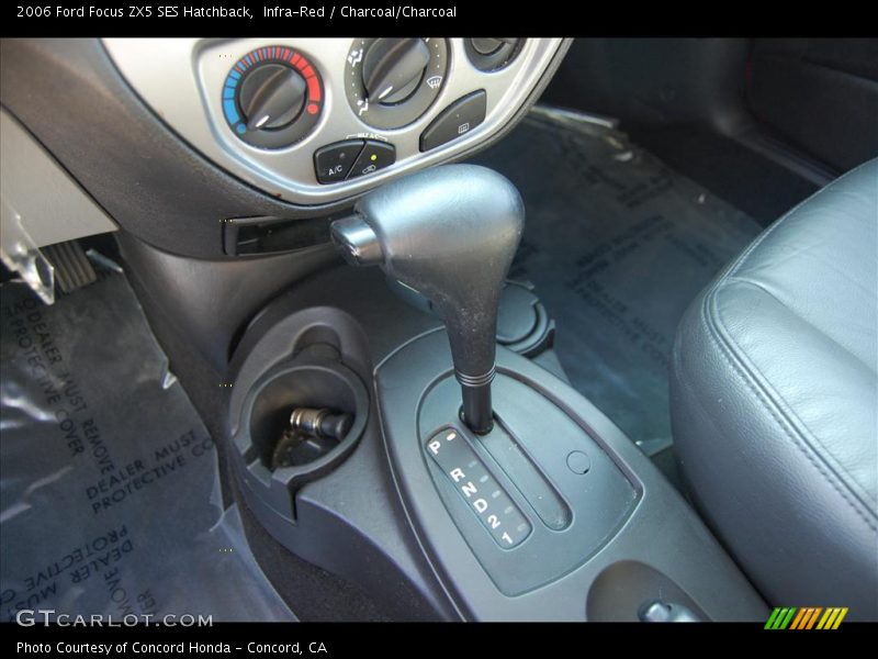 Infra-Red / Charcoal/Charcoal 2006 Ford Focus ZX5 SES Hatchback
