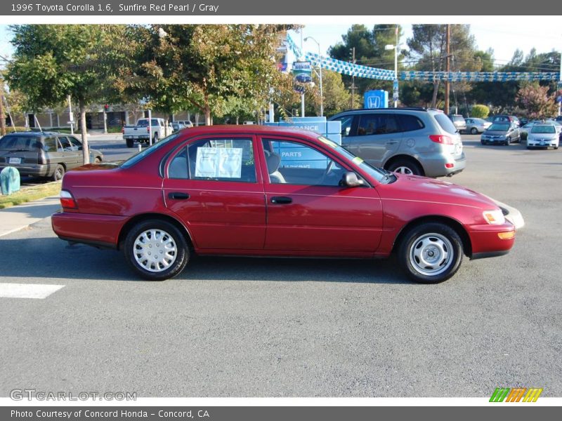 Sunfire Red Pearl / Gray 1996 Toyota Corolla 1.6