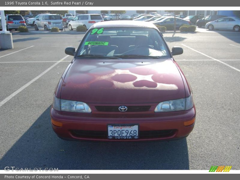 Sunfire Red Pearl / Gray 1996 Toyota Corolla 1.6
