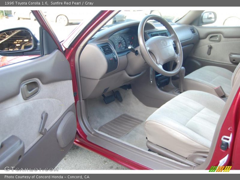 Sunfire Red Pearl / Gray 1996 Toyota Corolla 1.6
