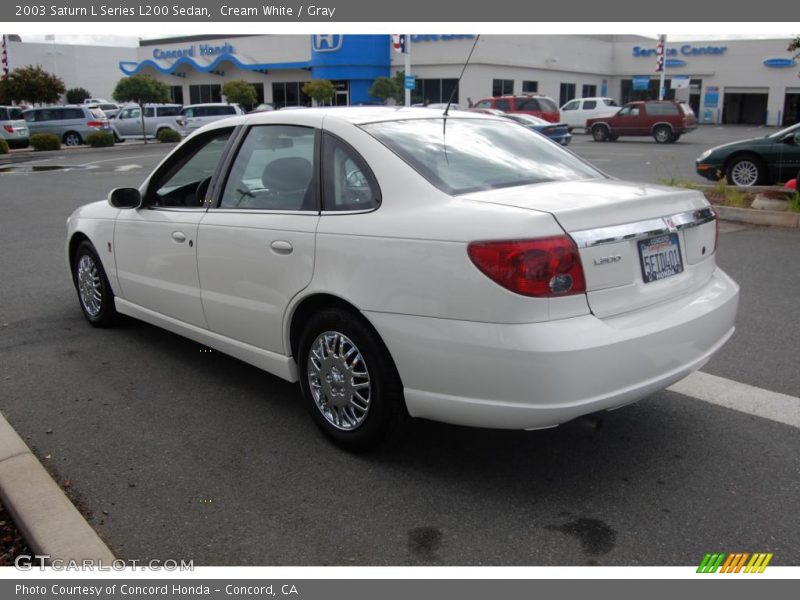 Cream White / Gray 2003 Saturn L Series L200 Sedan