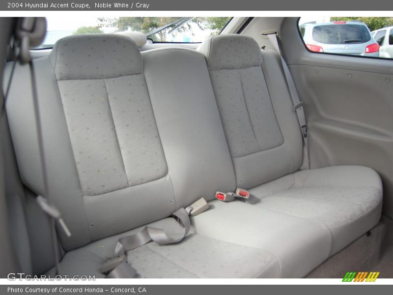 Noble White / Gray 2004 Hyundai Accent Coupe